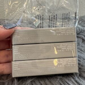 #36D $60 MIXED RETAIL 3 REM BEAUTY LIP GLOSS